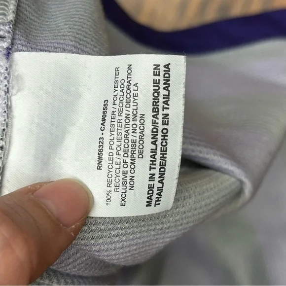 Nike authentic Fly emirates soccer tee - Picture 5 of 8